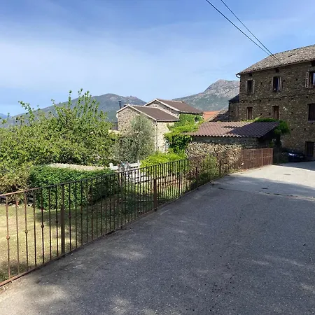 Maison De Village Ferienhaus